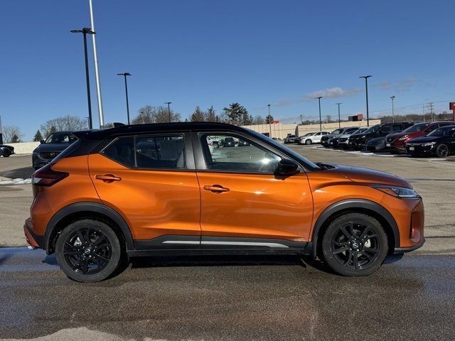 Used 2022 Nissan Kicks SR w/ Premium Package image 33