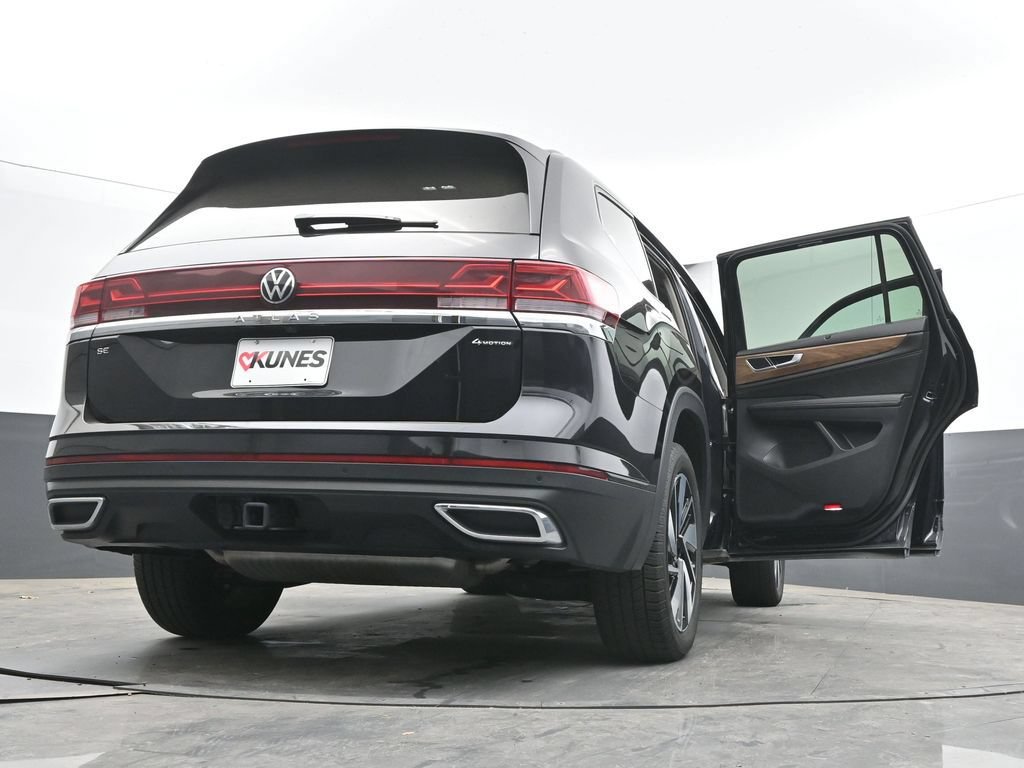 Used 2024 Volkswagen Atlas SE AWD/4WD image 76