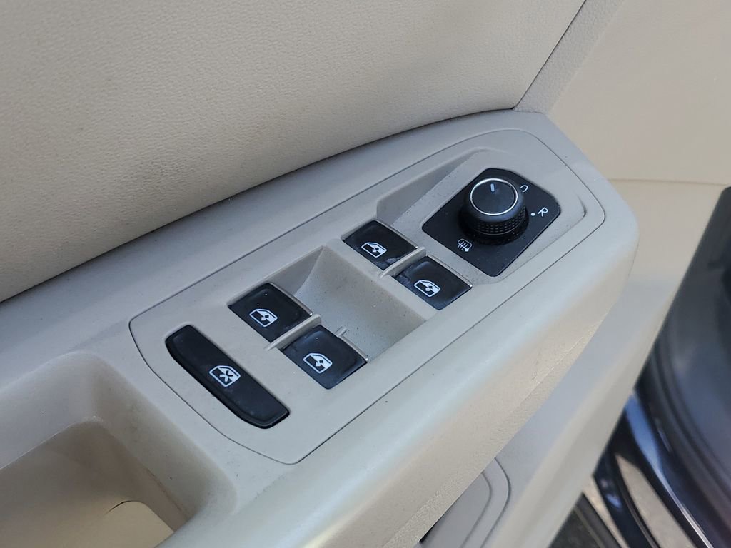 Used 2018 Volkswagen Atlas SEL FWD image 20