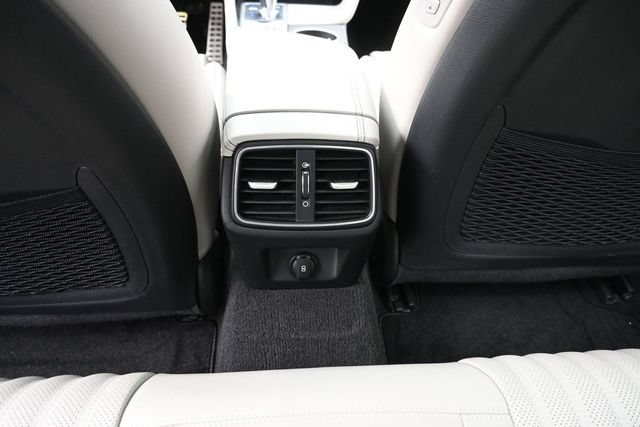 Used 2023 Genesis G70 2.0T w/ Sport Prestige Package RWD image 24
