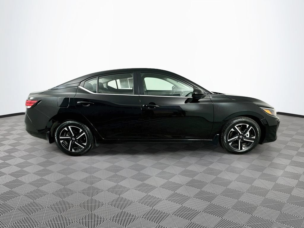 Used 2025 Nissan Sentra SV FWD image 11
