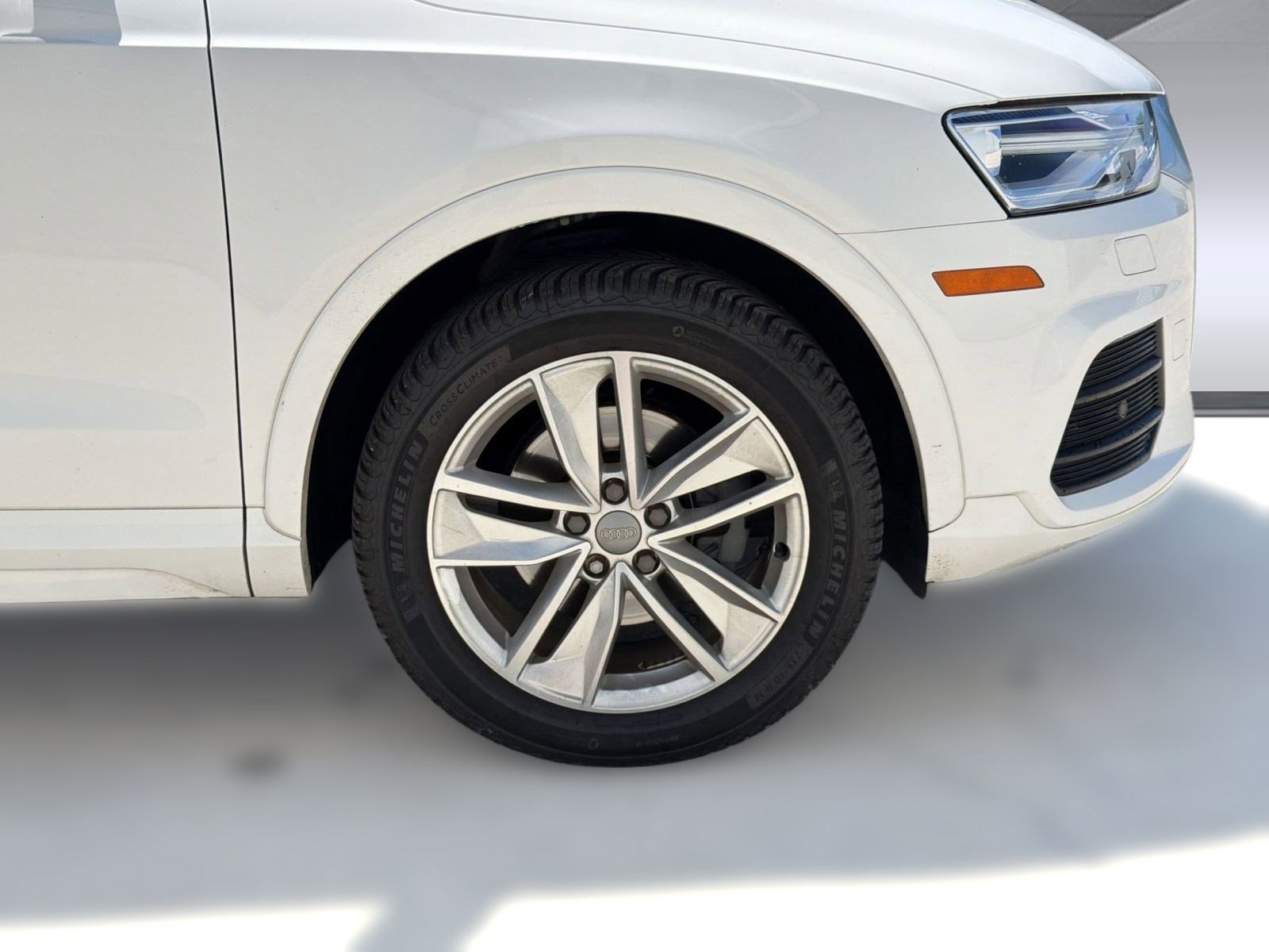 Used 2017 Audi Q3 2.0T Premium w/ Convenience Package FWD image 12