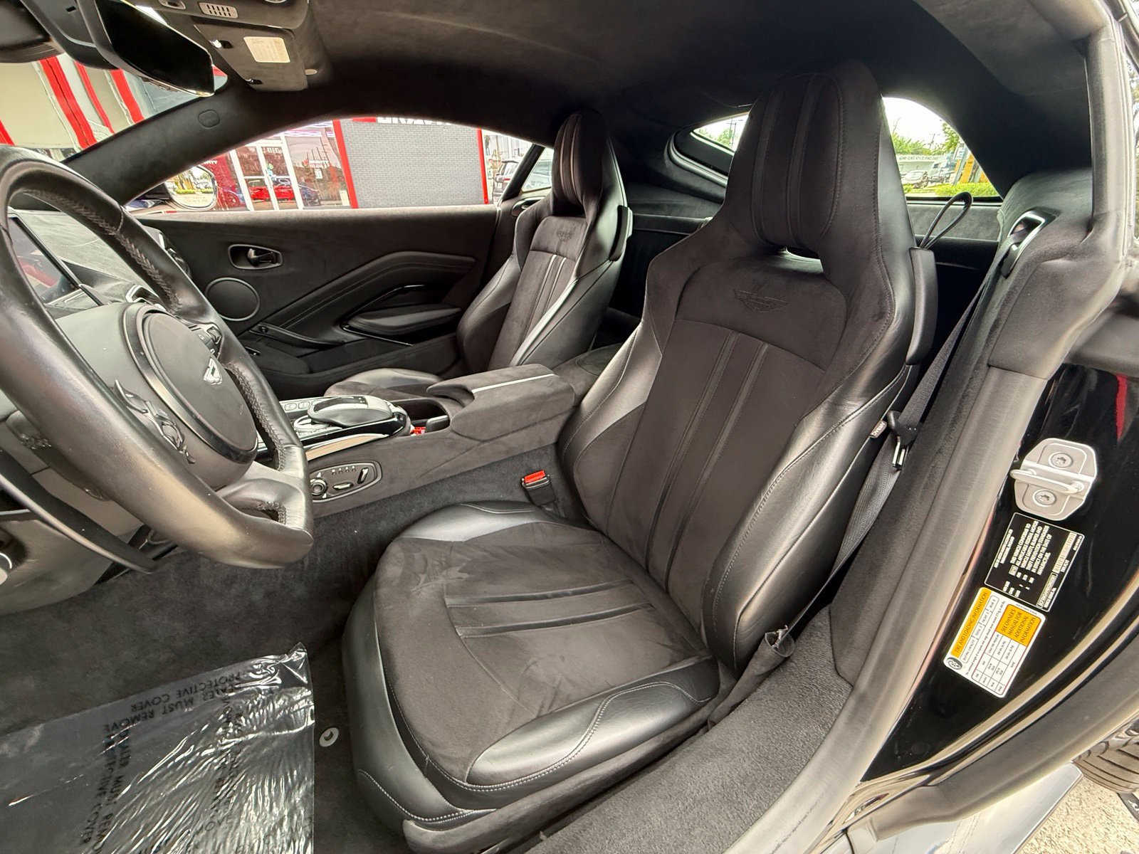 Used 2019 Aston Martin V8 Vantage Coupe RWD image 20