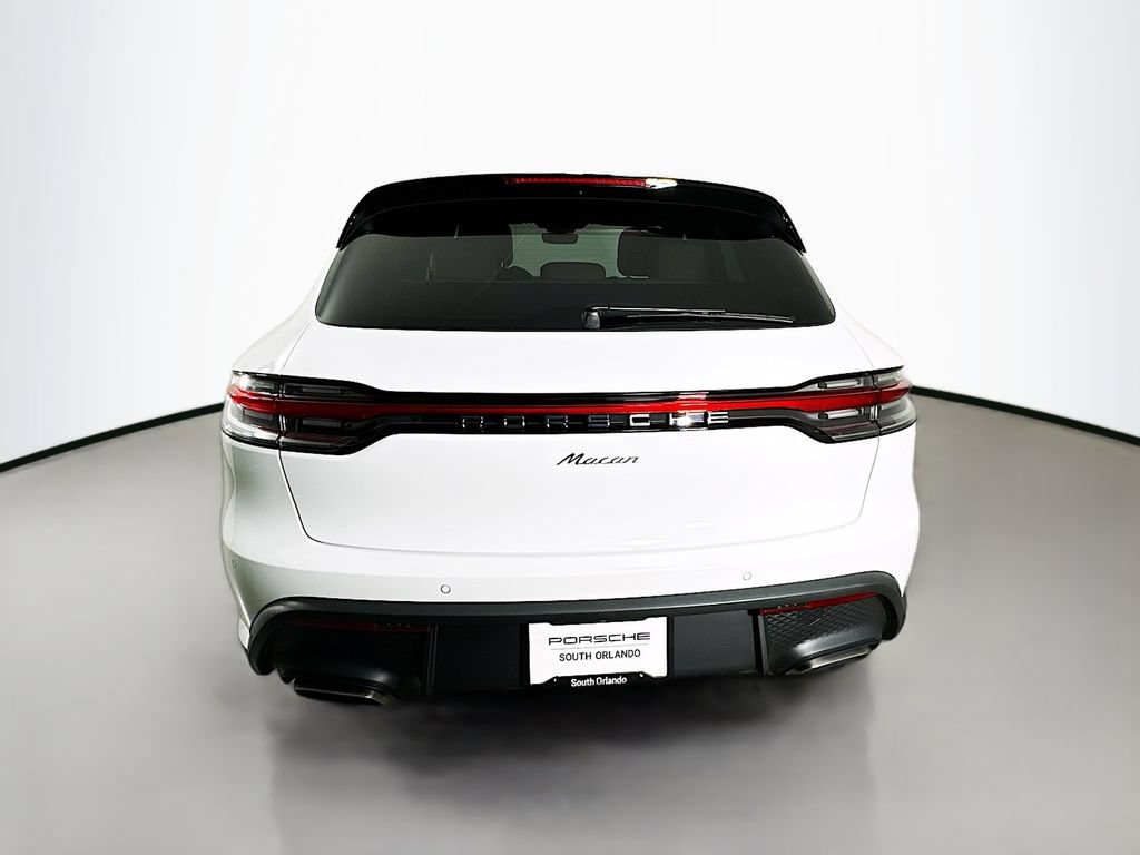 Certified 2026 Porsche Macan AWD/4WD image 10