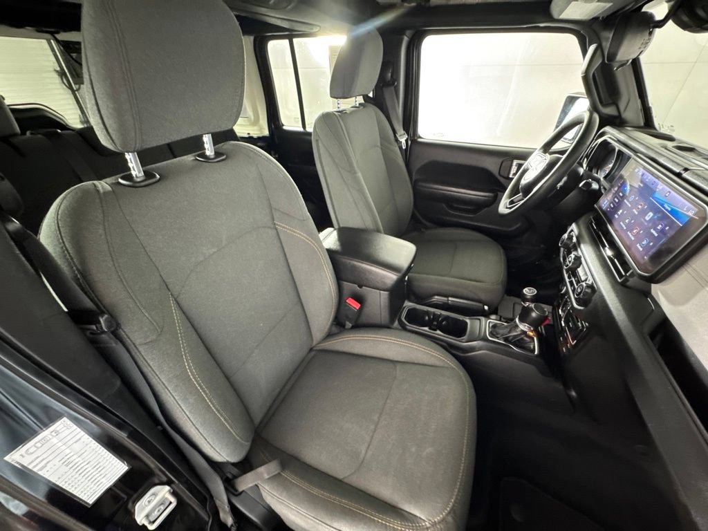Used 2024 Jeep Wrangler Unlimited Sport AWD/4WD image 35