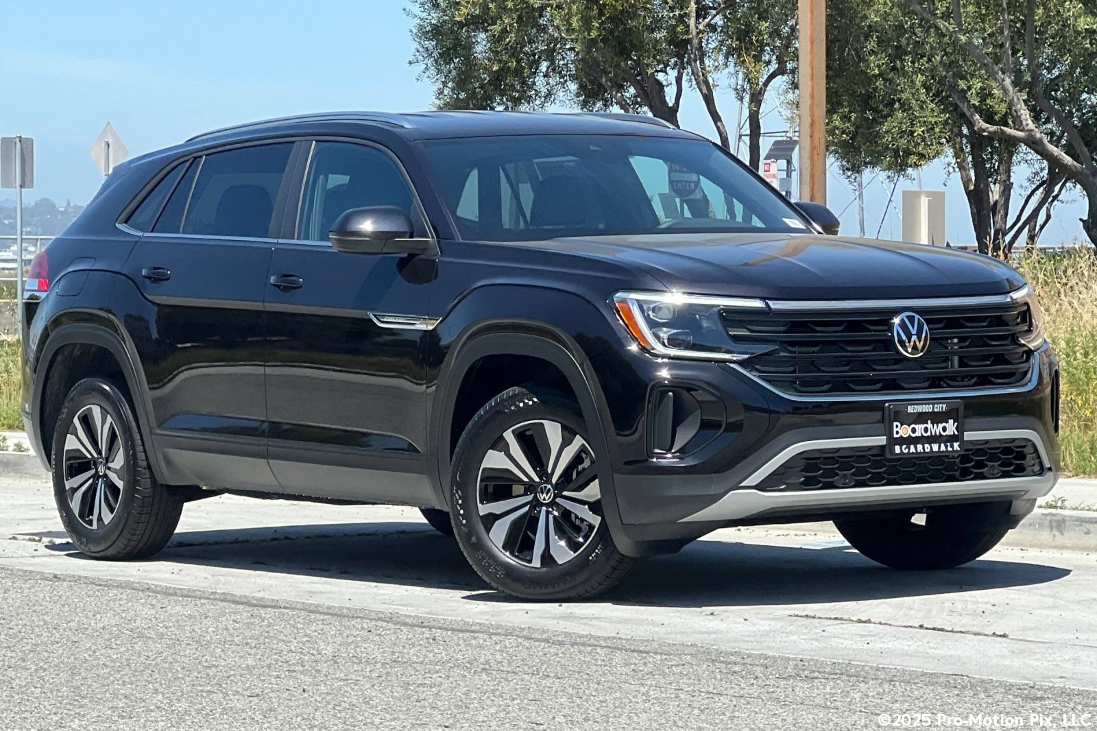 New 2026 Volkswagen Atlas Cross Sport SE