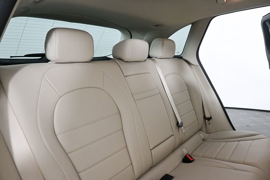 Certified 2022 Mercedes-Benz GLC 300 w/ Premium Package Lite image 20