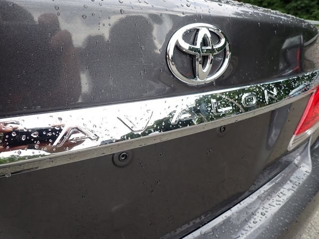 Used 2012 Toyota Avalon Limited FWD image 7