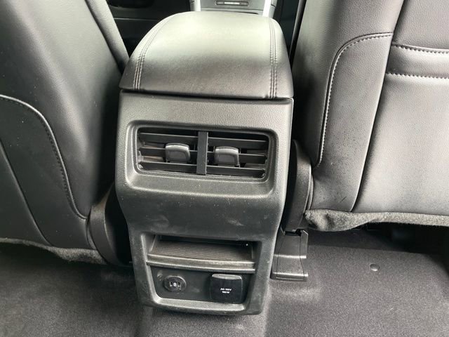 Used 2024 Ford Edge SEL w/ Convenience Package image 32