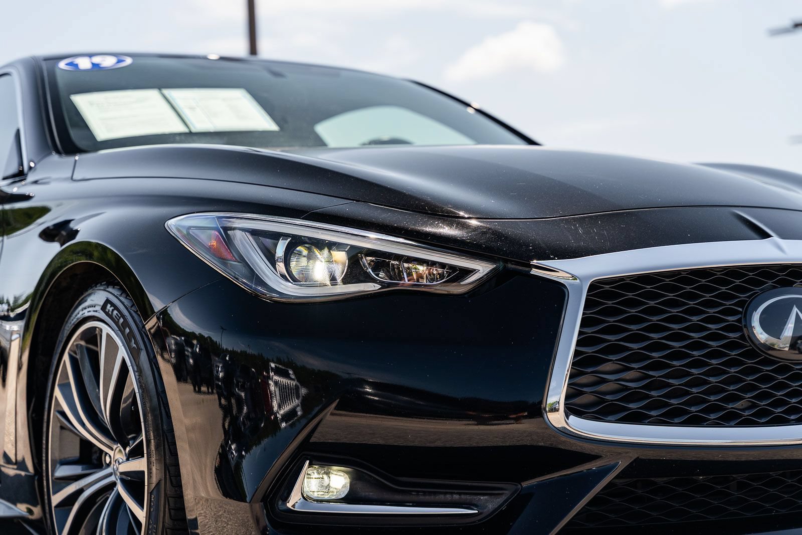 Used 2019 INFINITI Q60 3.0t w/ Cargo Package RWD image 10
