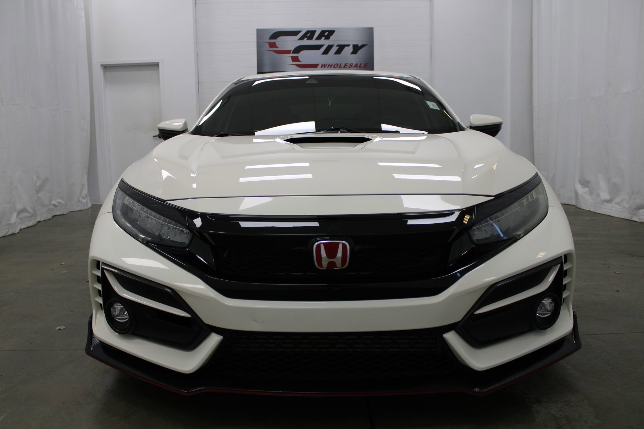 Used 2021 Honda Civic Type R image 2