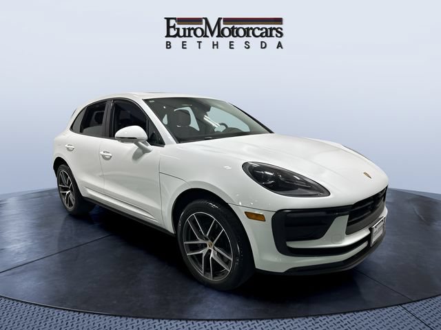 Used 2024 Porsche Macan AWD/4WD image 7
