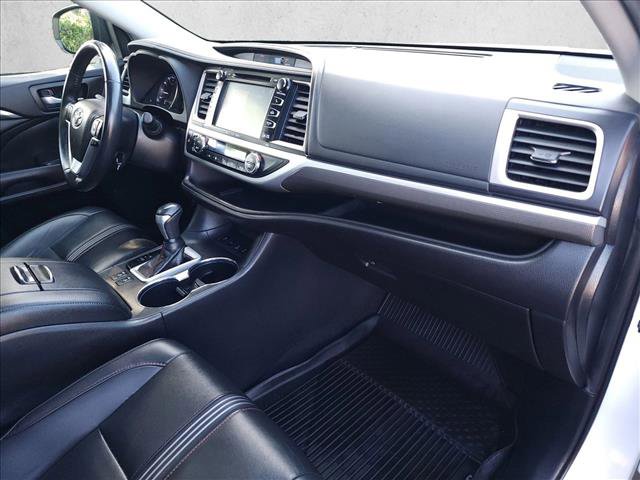 Certified 2019 Toyota Highlander SE AWD/4WD image 20
