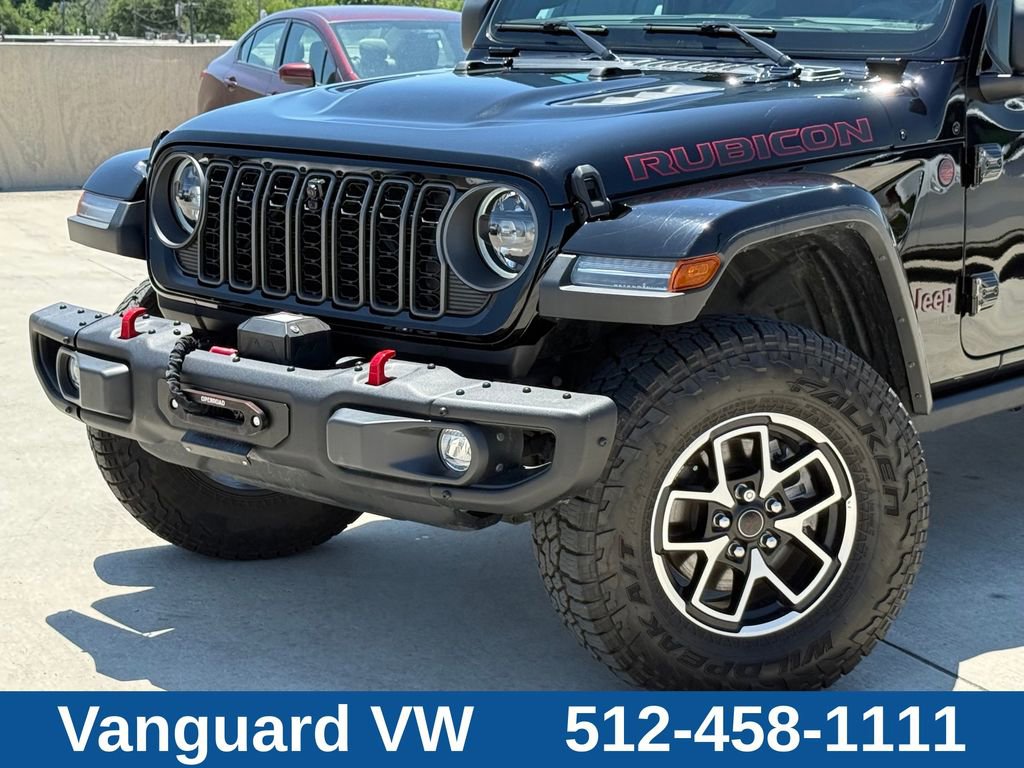 Used 2025 Jeep Gladiator Rubicon AWD/4WD image 2