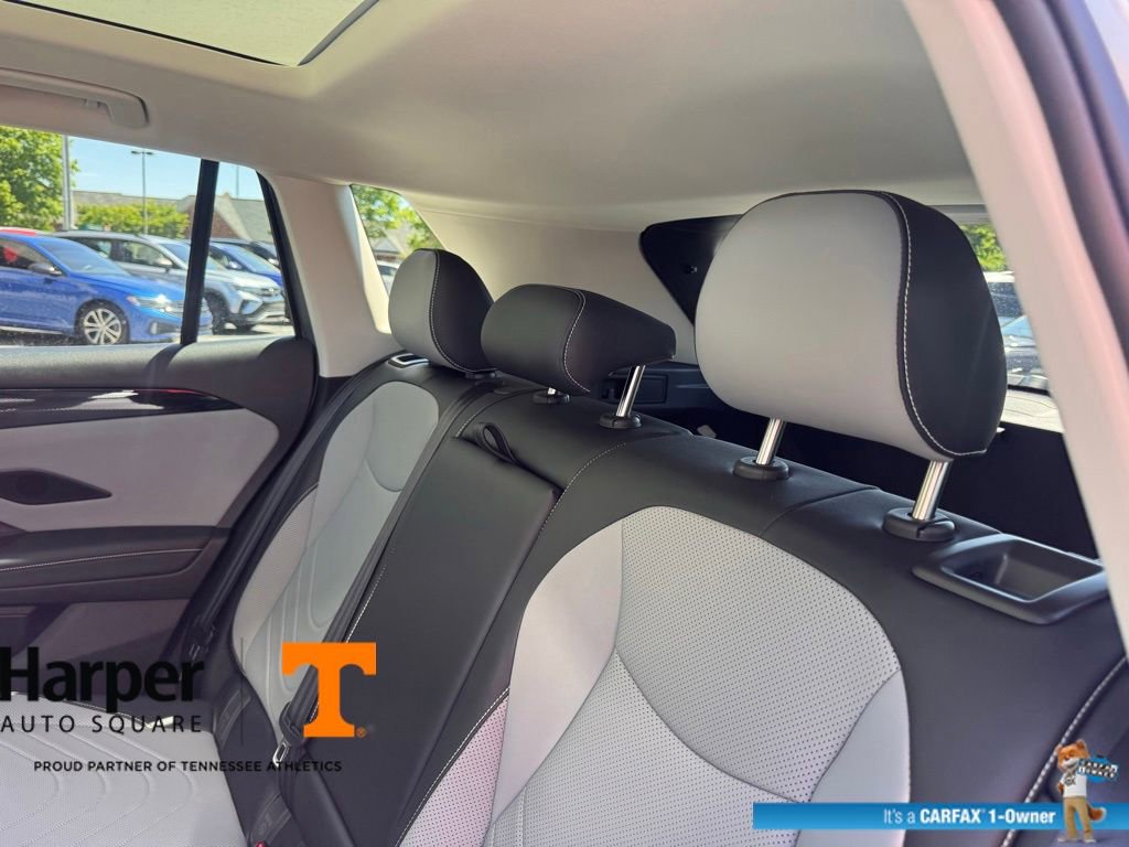 Used 2026 Volkswagen Tiguan SE FWD image 9