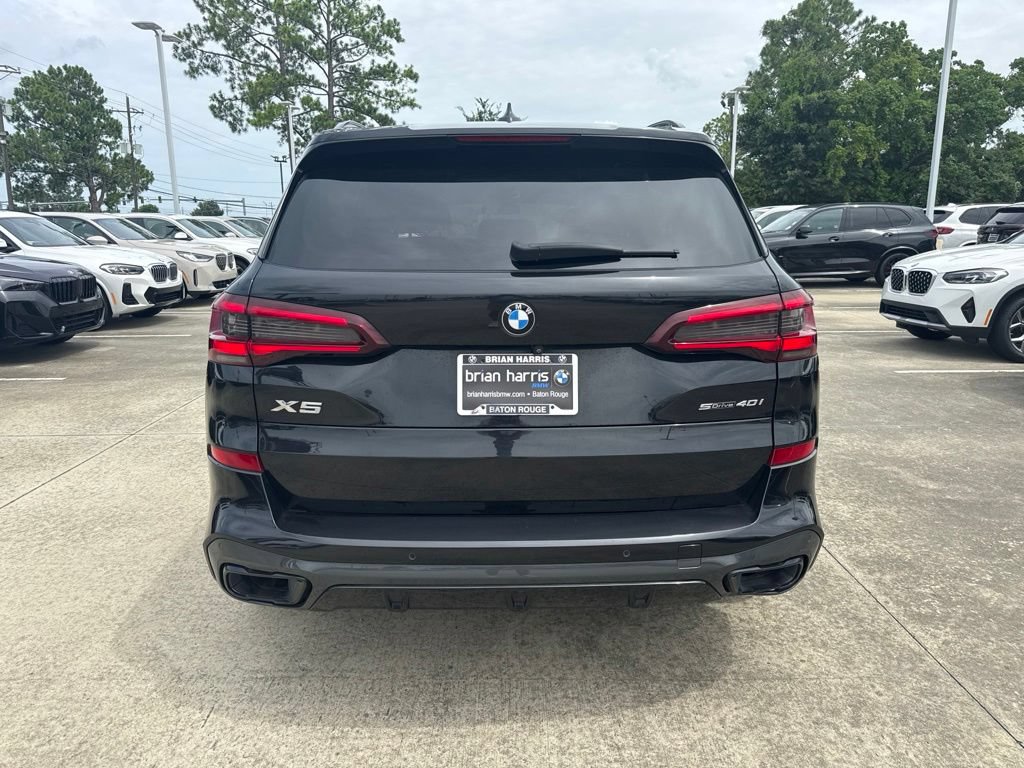 Used 2022 BMW X5 sDrive40i w/ M Sport Package RWD image 4