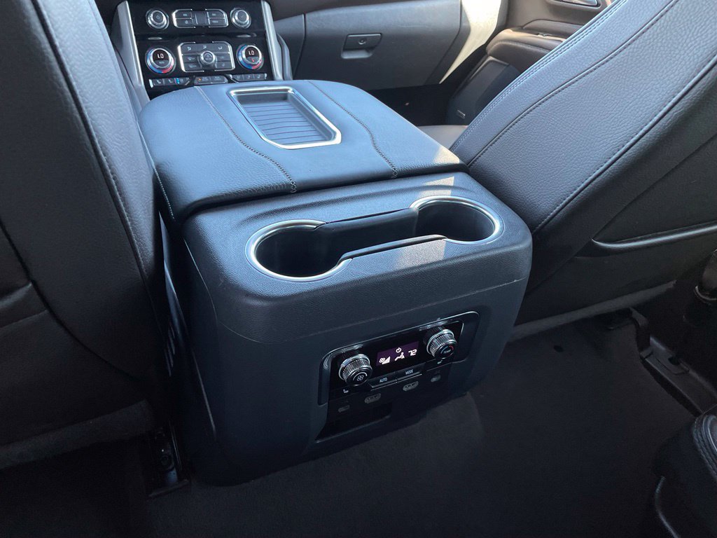 Used 2024 GMC Yukon XL Denali w/ Advanced Technology Package AWD/4WD image 29