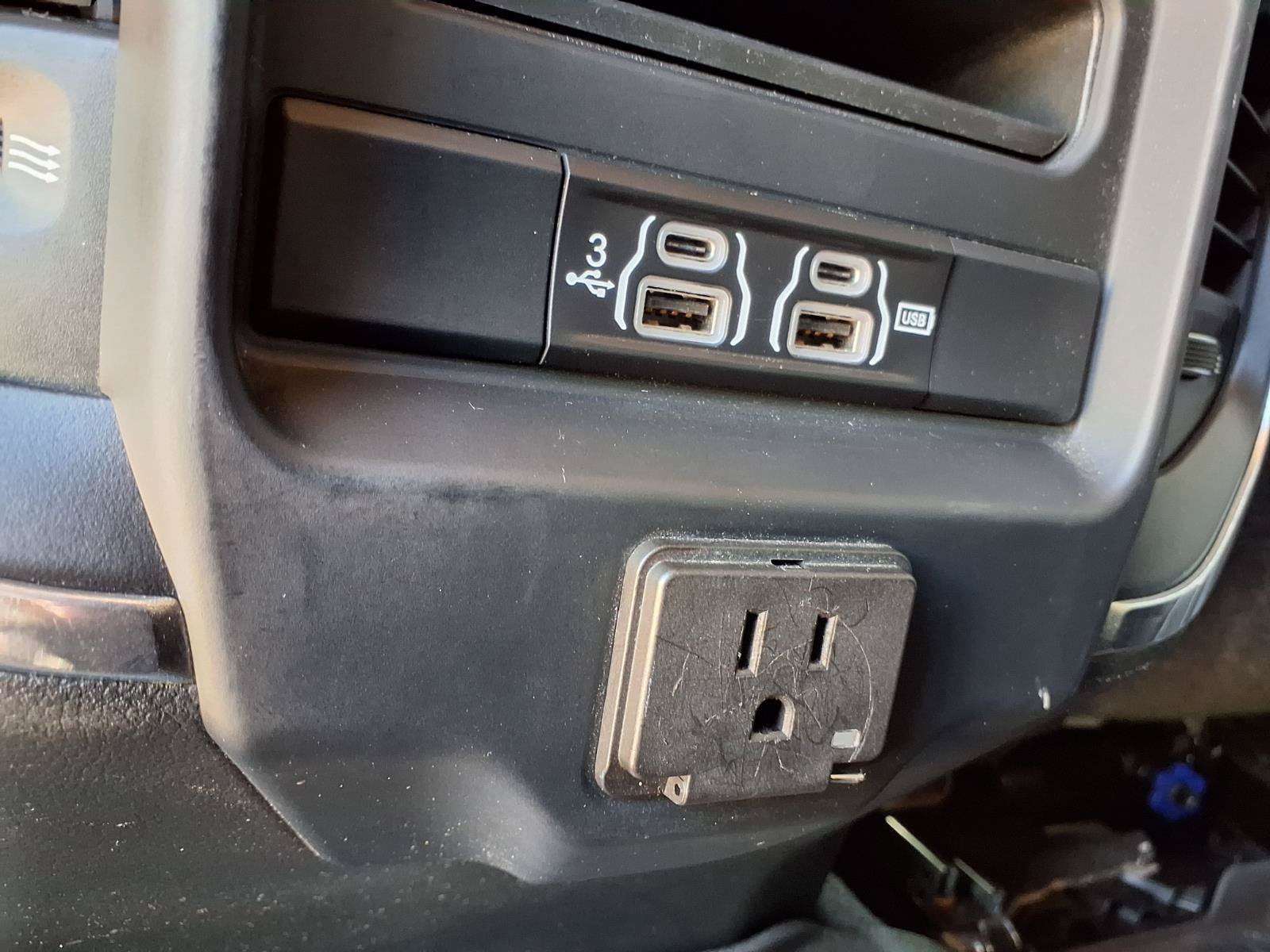 Used 2019 RAM 2500 Laramie AWD/4WD image 27