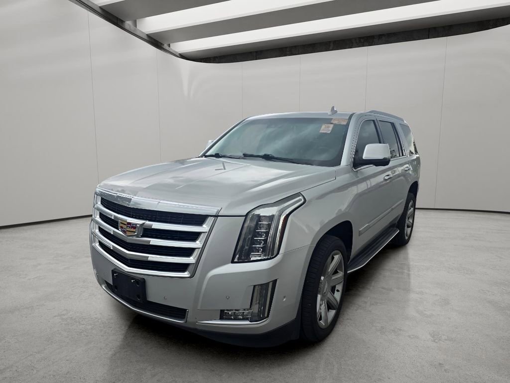 Used 2019 Cadillac Escalade Luxury AWD/4WD image 2