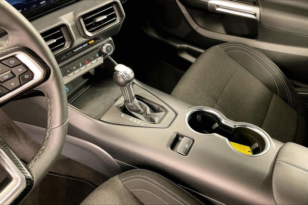 Used 2024 Ford Mustang Coupe image 18