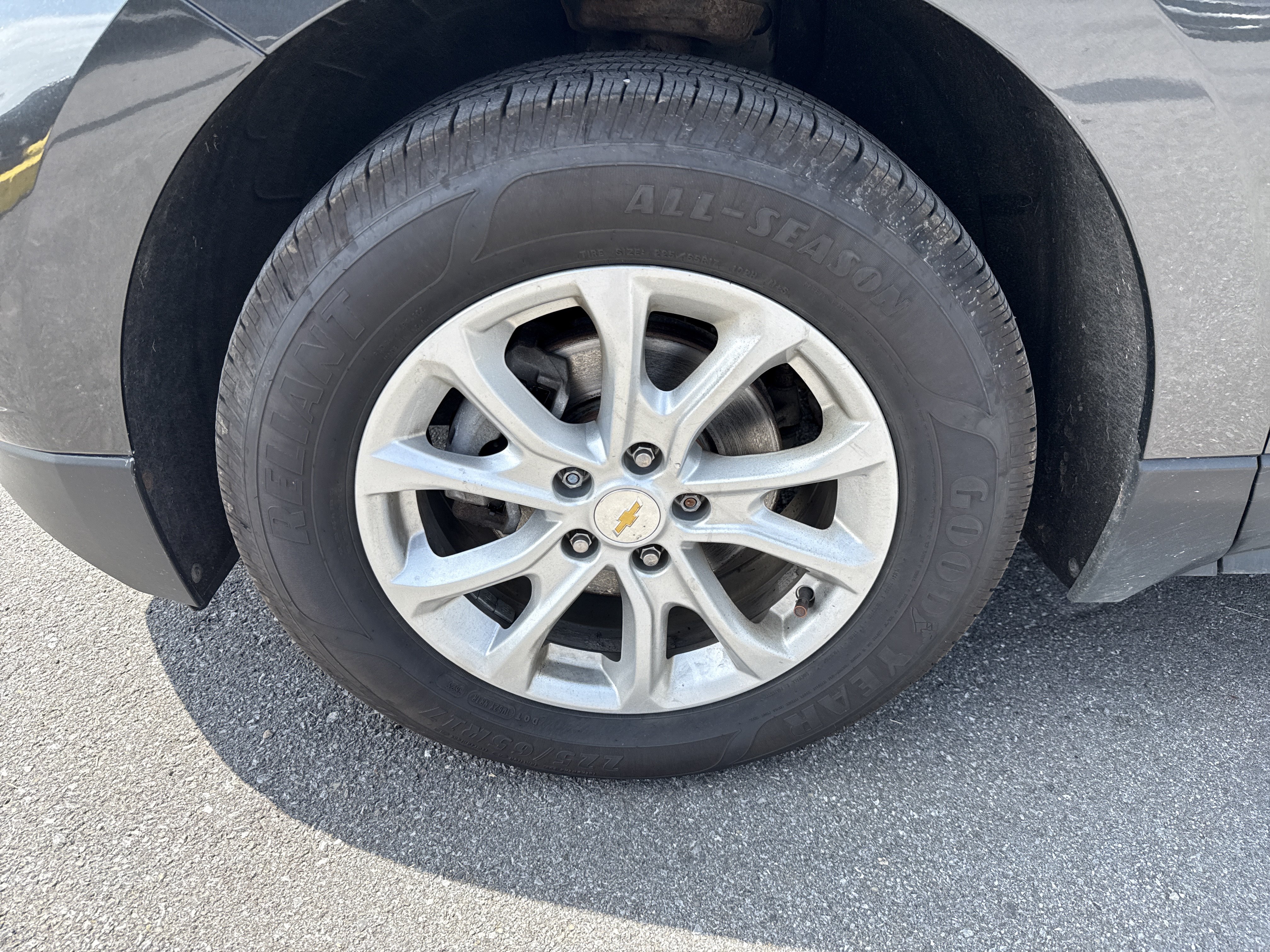 Used 2018 Chevrolet Equinox LT AWD/4WD image 10