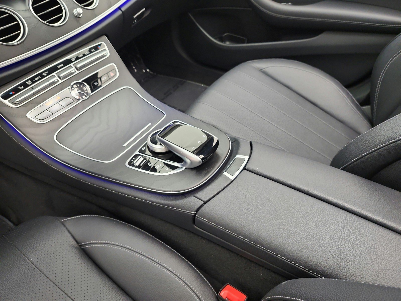 Used 2019 Mercedes-Benz E 300 image 12