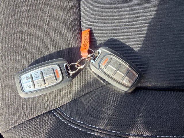 Used 2024 Chrysler Voyager LX FWD image 31