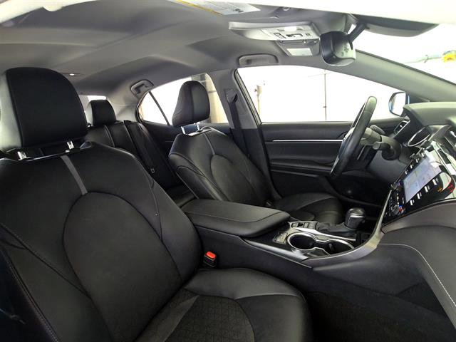 Used 2020 Toyota Camry XSE FWD image 15