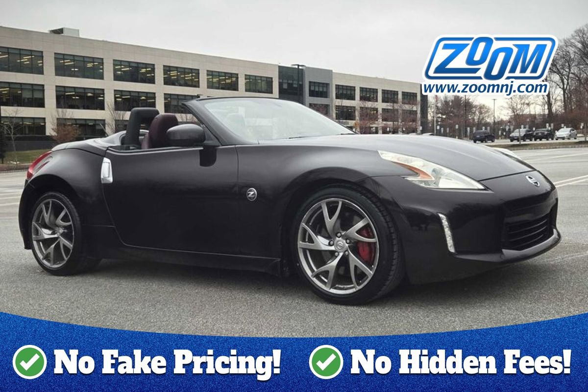 Used 2013 Nissan 370Z Touring w/ Sport Pkg RWD image 1