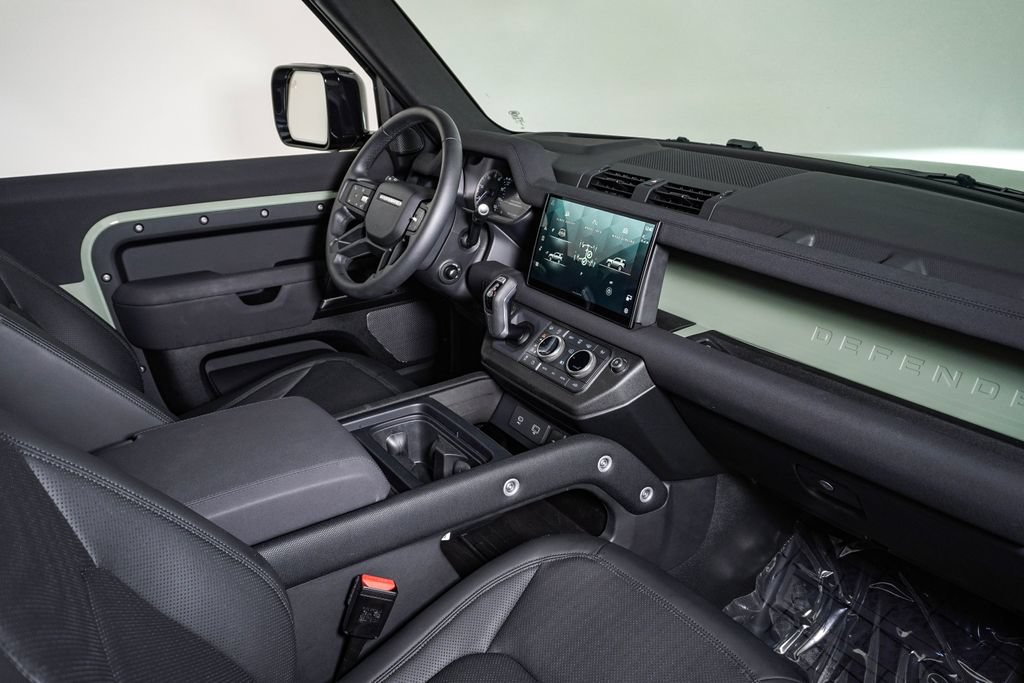 Used 2023 Land Rover Defender 110 75th Limited Edition AWD/4WD image 15