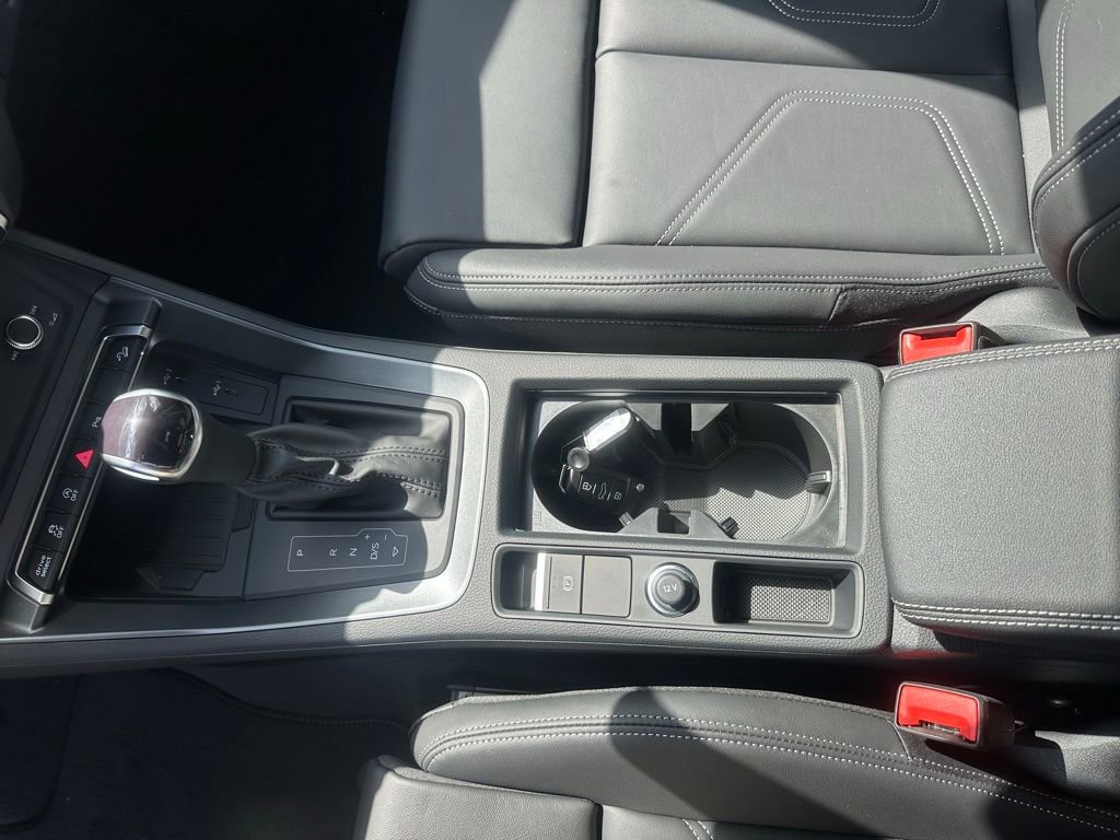 New 2025 Audi Q3 2.0T Premium image 17