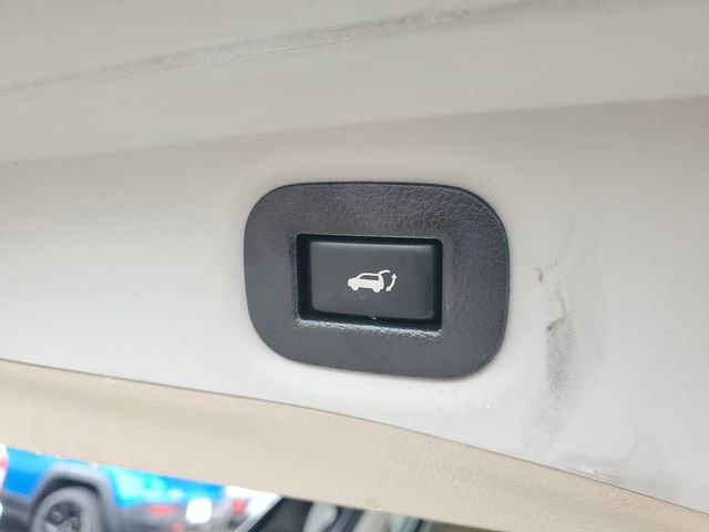 Used 2016 Nissan Rogue SL AWD/4WD image 9