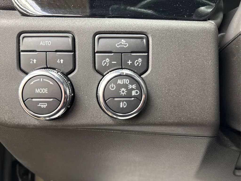 Used 2023 GMC Sierra 1500 Elevation image 25
