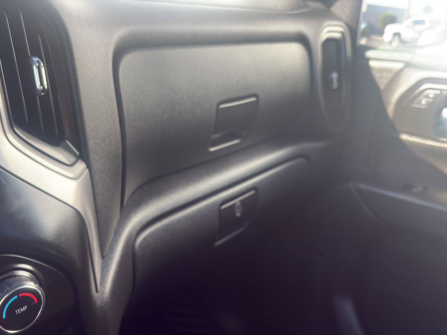 Used 2022 Chevrolet Silverado 1500 Custom RWD image 29