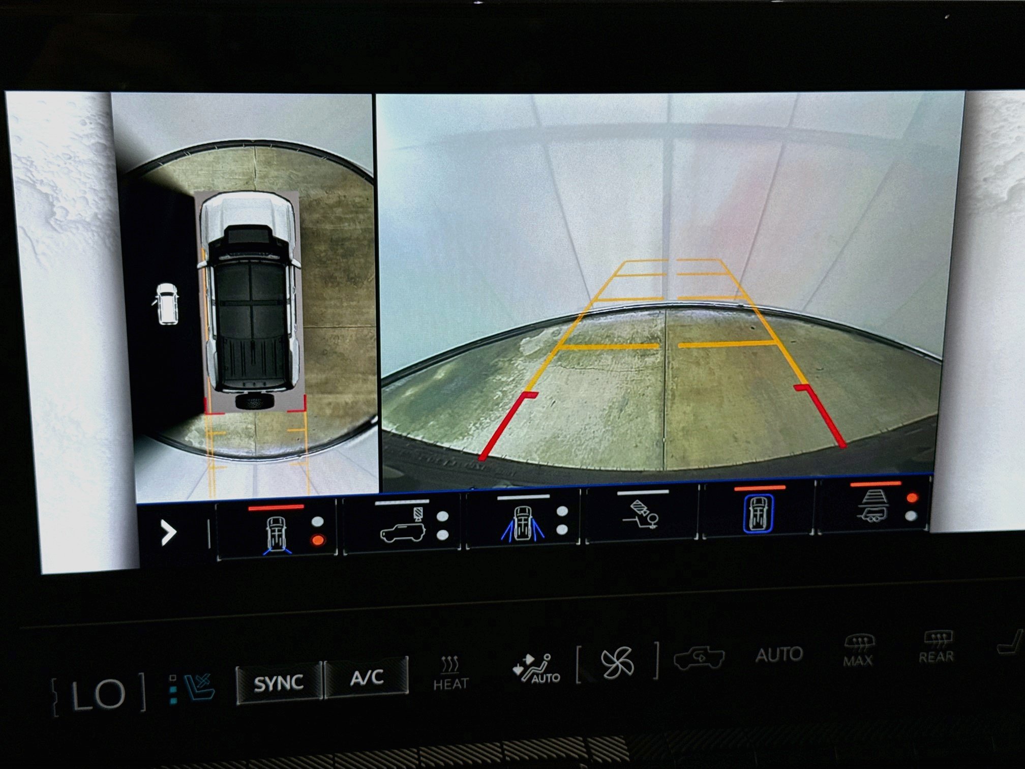 Used 2025 GMC Hummer EV 2X AWD/4WD image 16
