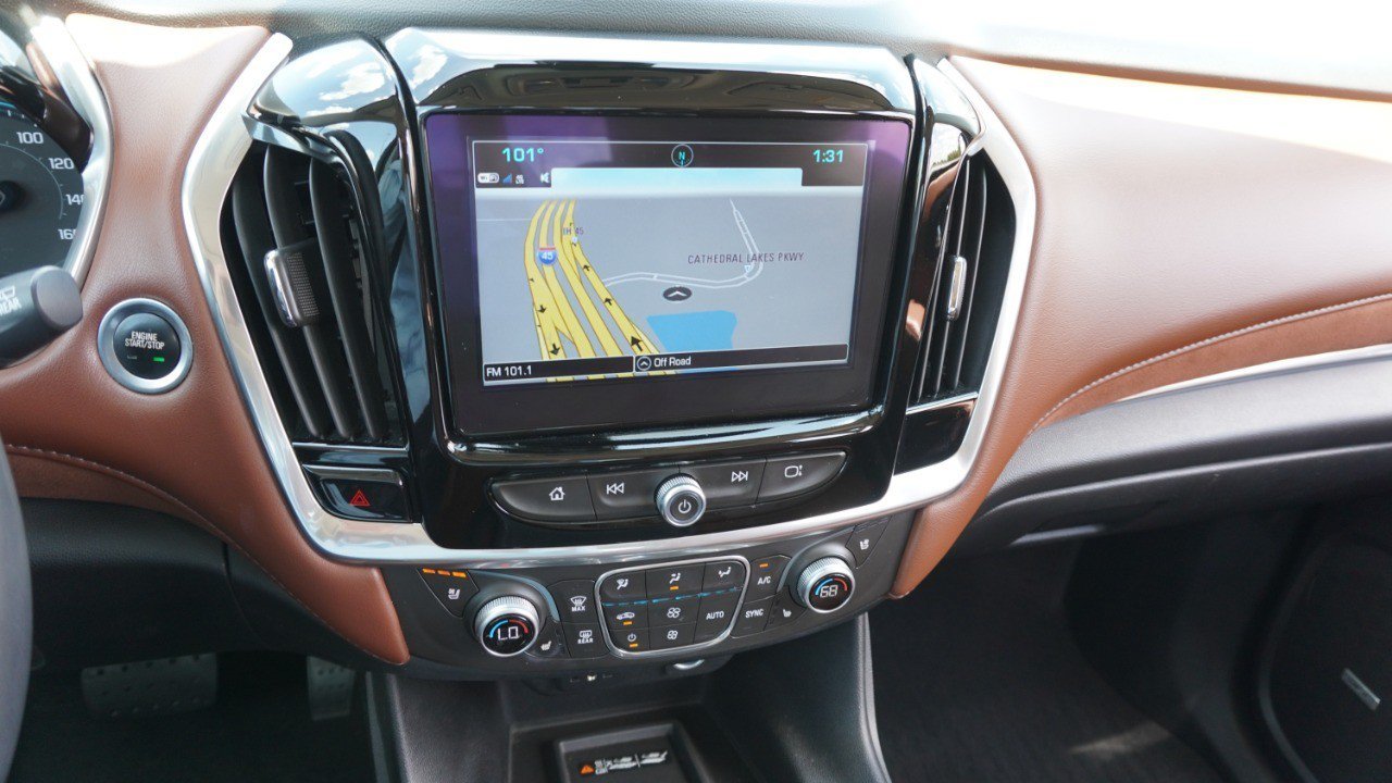 Used 2018 Chevrolet Traverse High Country AWD/4WD image 16