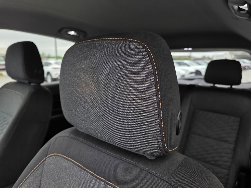 Used 2020 Chevrolet Equinox LT image 21