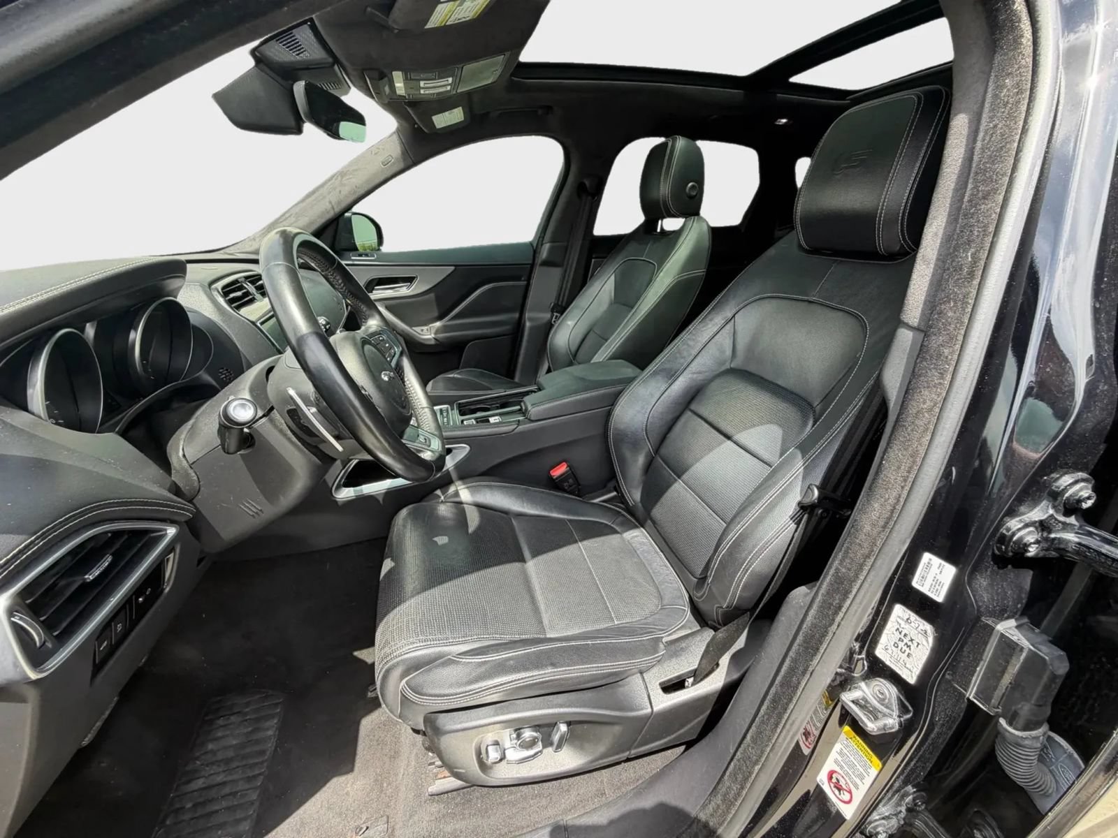 Used 2020 Jaguar F-PACE S AWD/4WD image 11