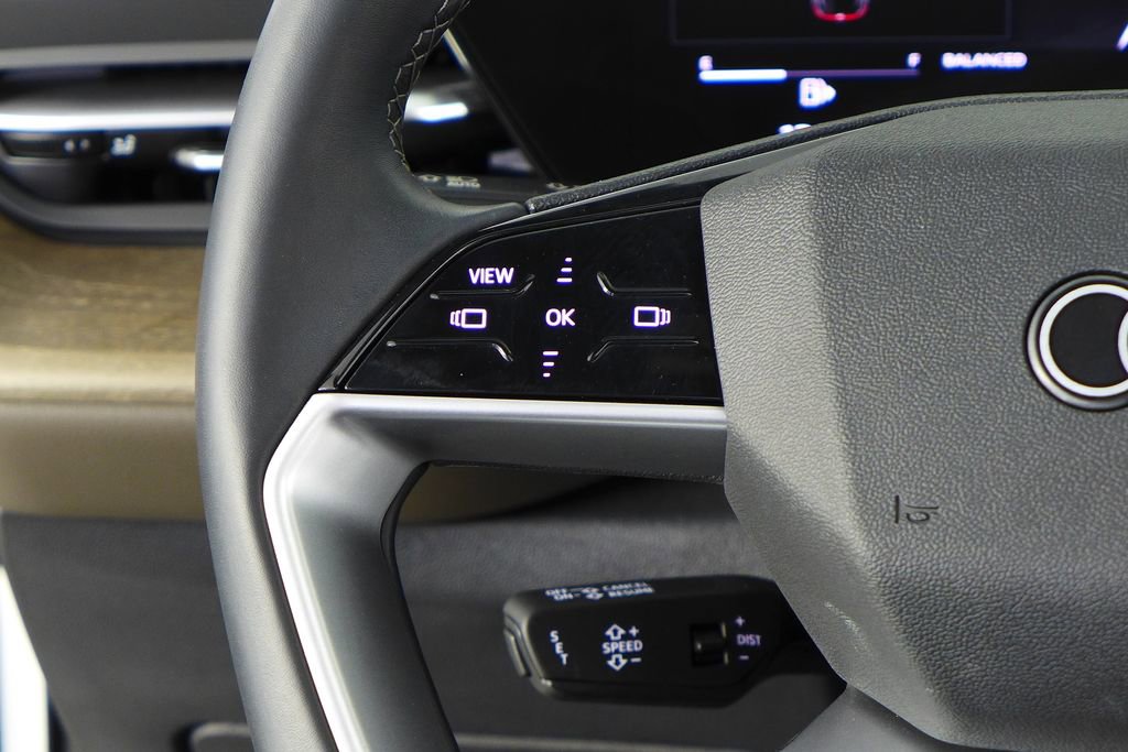 Used 2025 Audi Q5 Premium w/ Convenience Package image 30