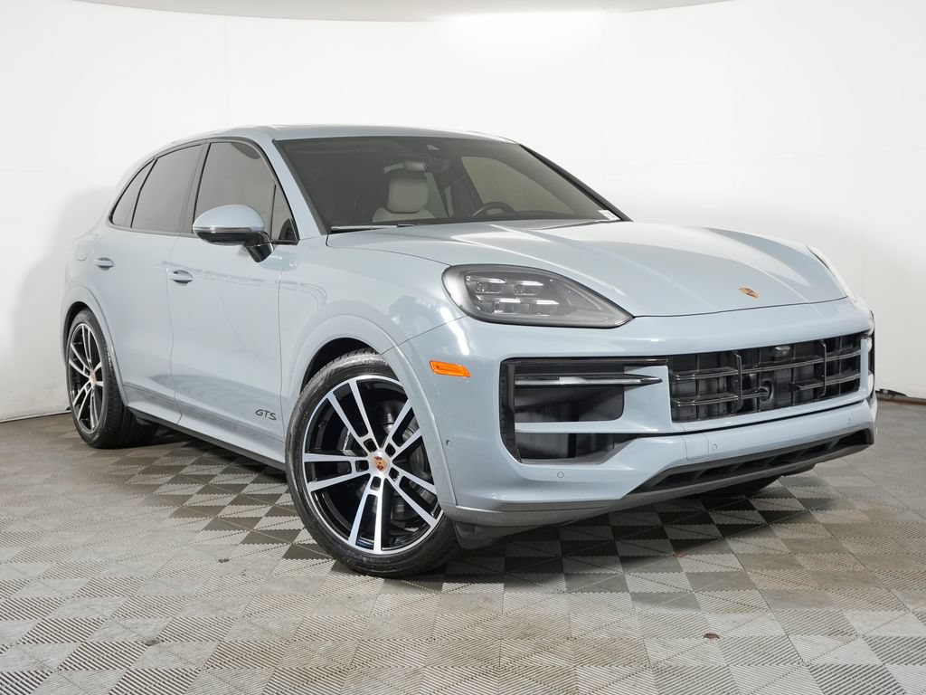 Certified 2025 Porsche Cayenne GTS AWD/4WD image 9