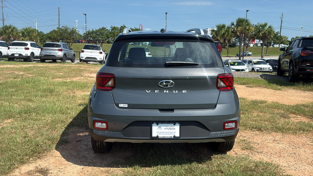 New 2026 Hyundai Venue SEL FWD image 6