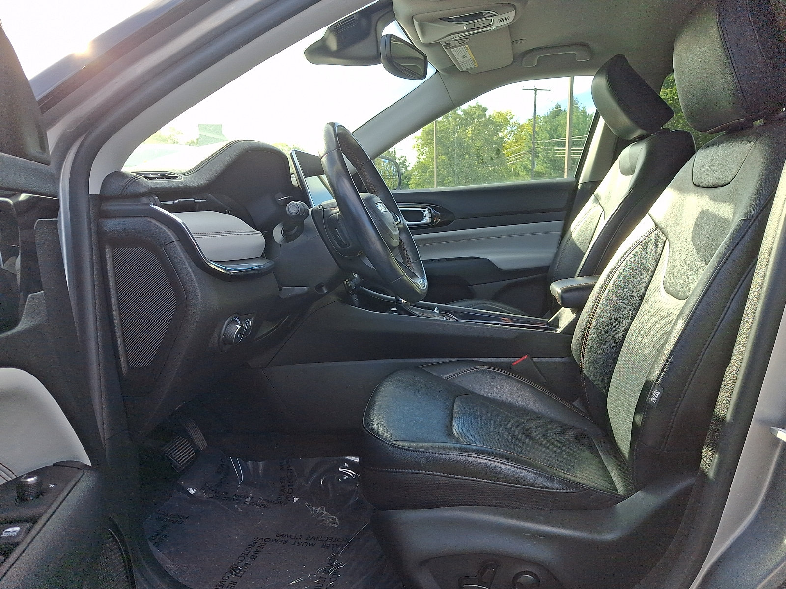 Used 2022 Jeep Compass Limited AWD/4WD image 13