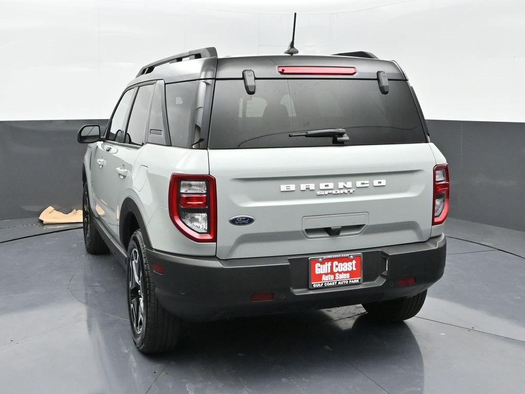 Used 2024 Ford Bronco Sport Outer Banks w/ Tech Package image 4