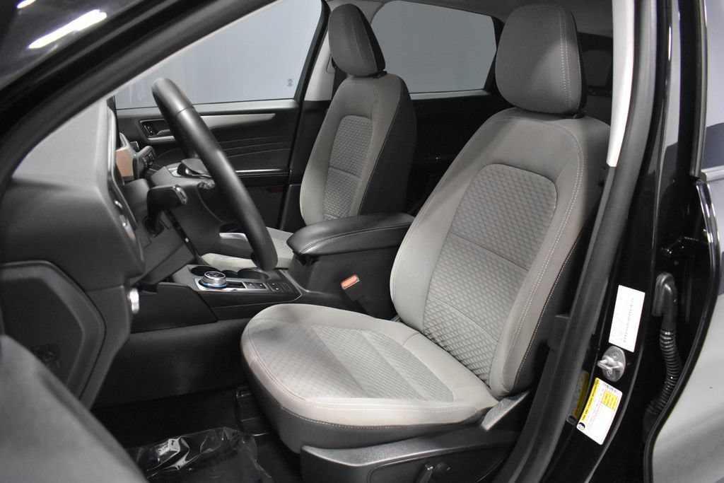Used 2022 Ford Escape SE w/ Convenience Package FWD image 10