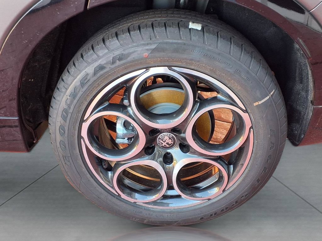 New 2026 Alfa Romeo Tonale AWD/4WD image 7