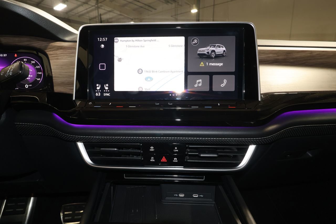 Used 2025 Volkswagen Atlas SEL Premium R-Line image 16