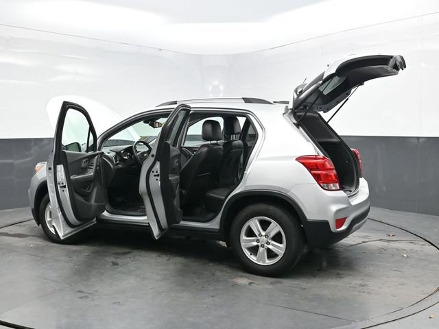Used 2019 Chevrolet Trax LT w/ LT Convenience Package image 37