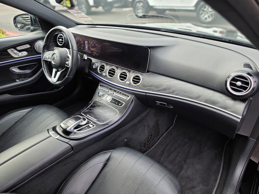 Used 2020 Mercedes-Benz E 350 Sedan image 9