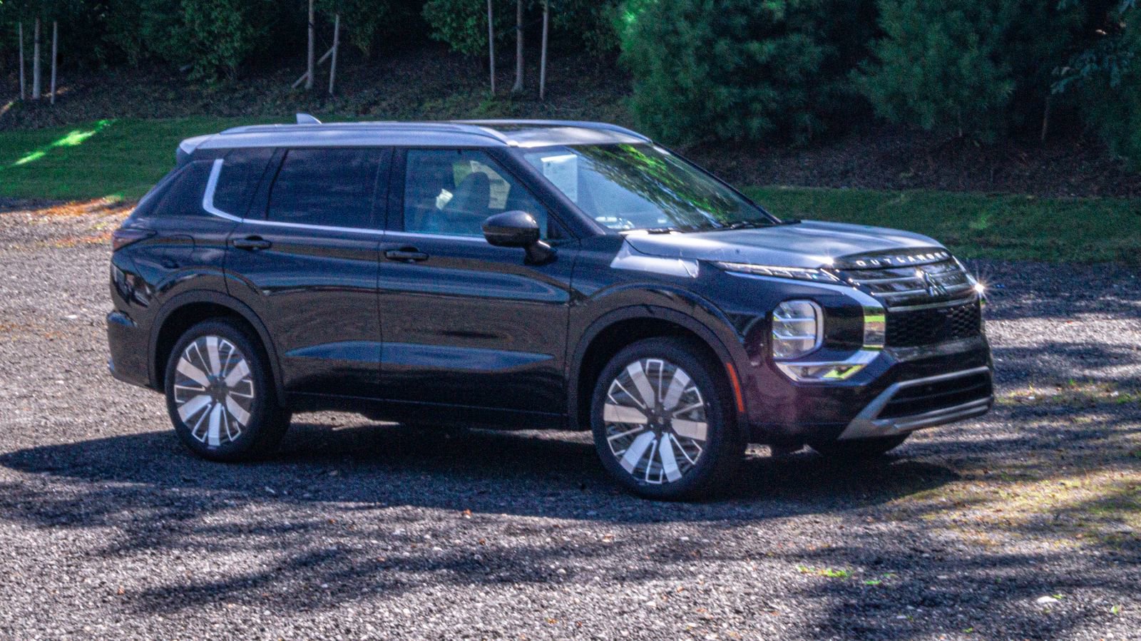 New 2025 Mitsubishi Outlander AWD image 10