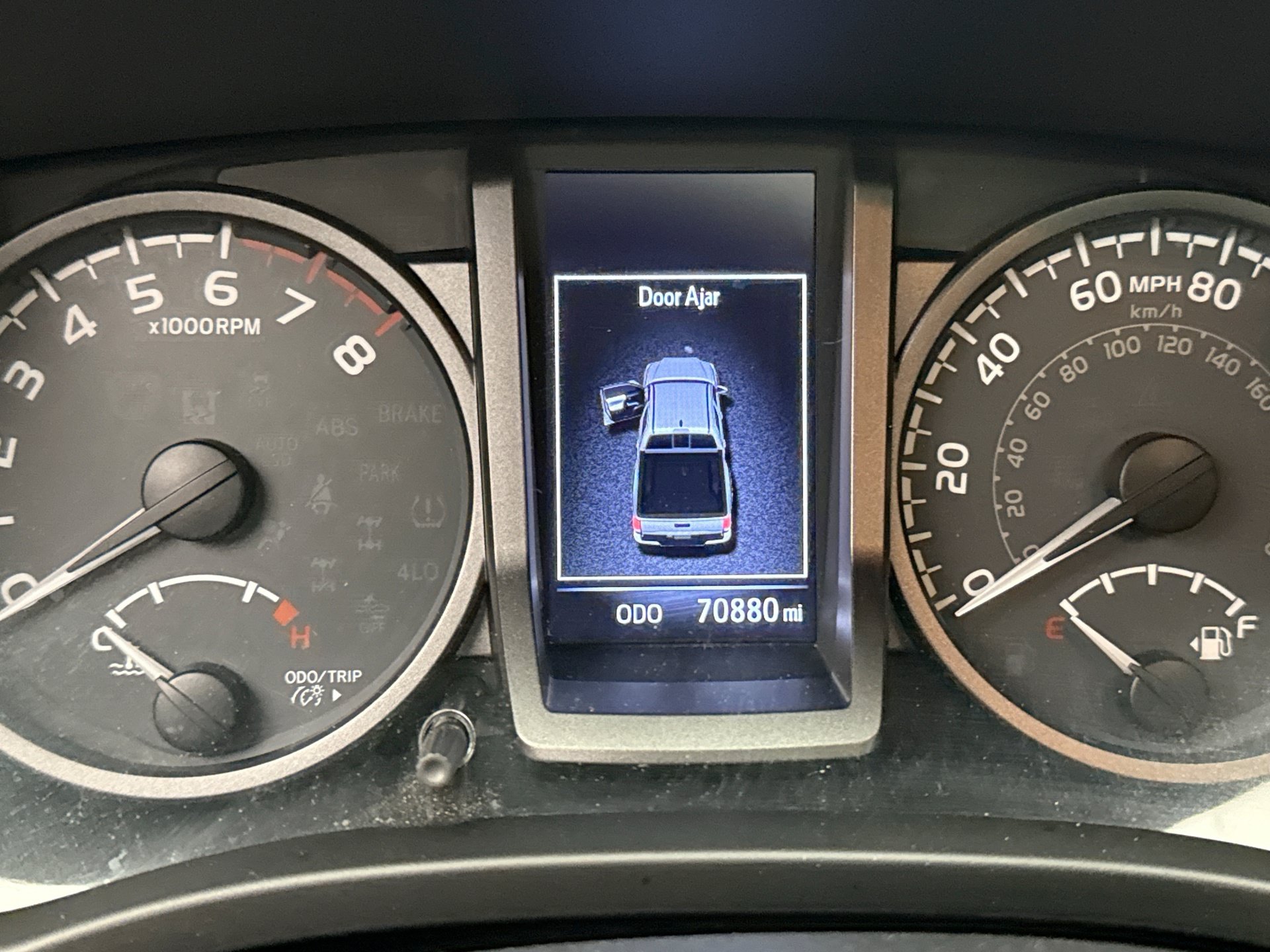 Used 2019 Toyota Tacoma TRD Sport AWD/4WD image 10